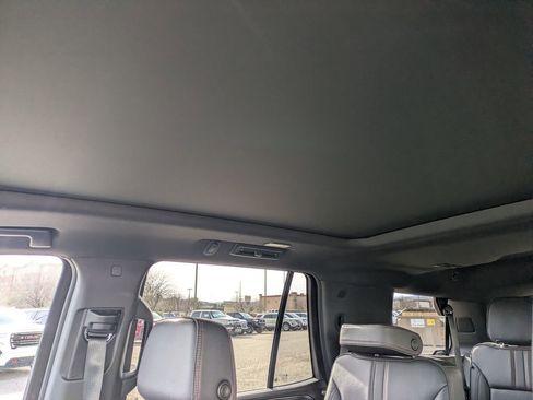 Used 2023 Chevrolet Tahoe RST w/ Luxury Package image 23