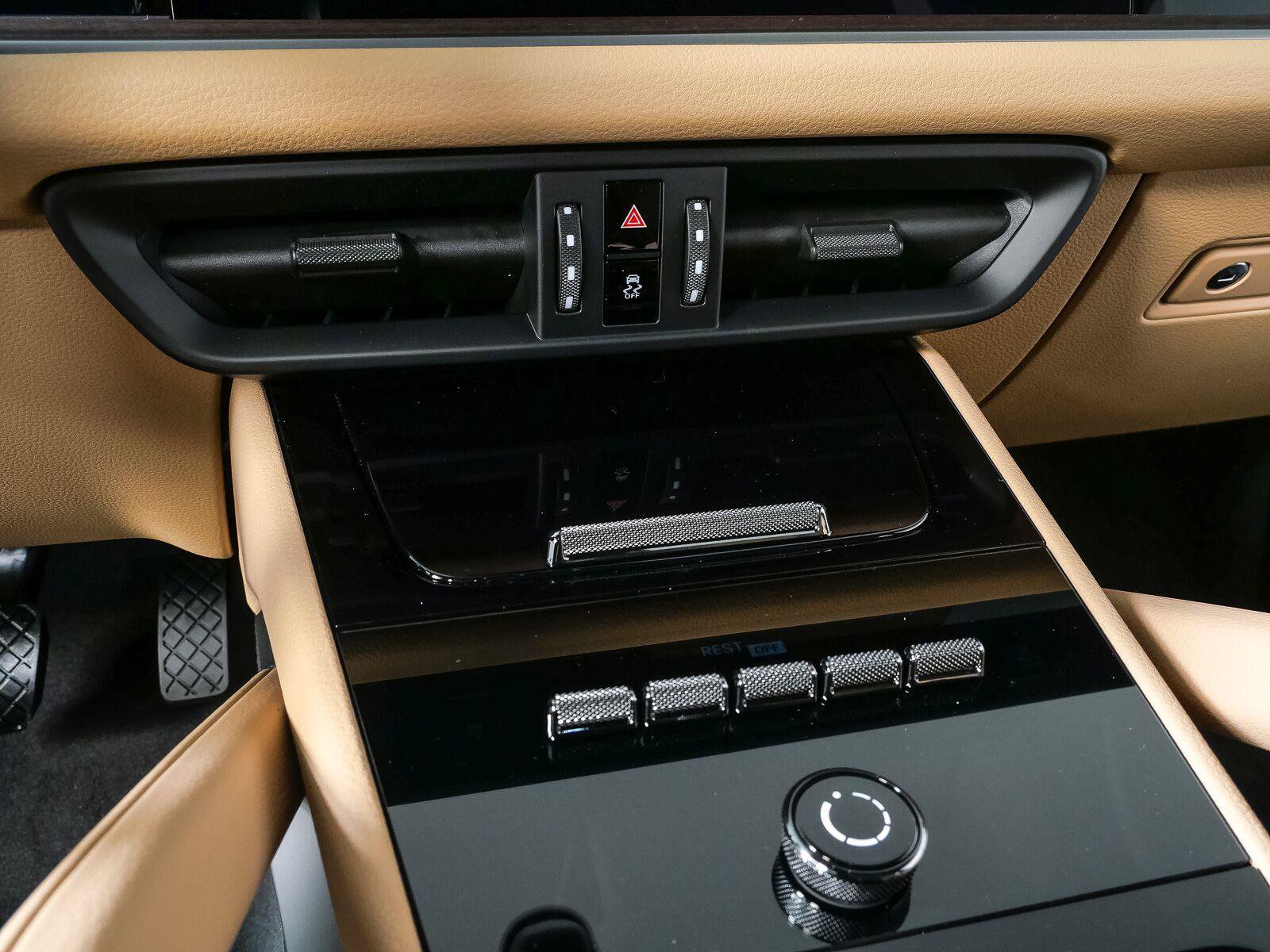 New 2026 Porsche Cayenne Coupe AWD/4WD image 17