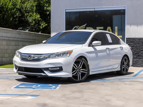 Used 2016 Honda Accord Sport image 5
