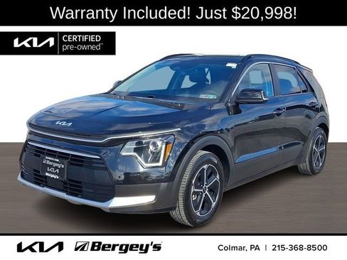 Used 2023 Kia Niro EX image 1