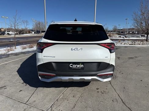 Used 2024 Kia Sportage LX image 7