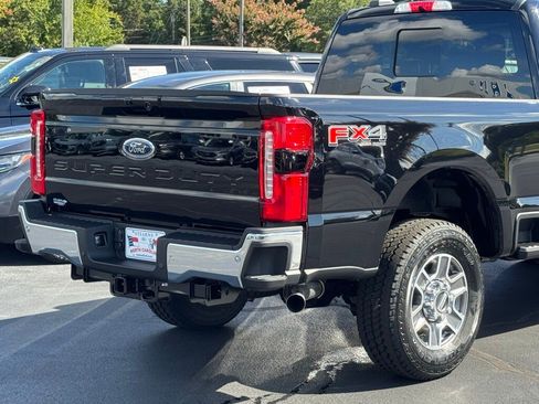 New 2026 Ford F250 Lariat w/ FX4 Off-Road Package image 48