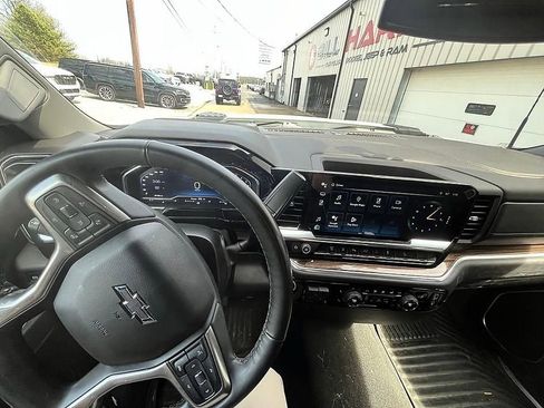 Used 2025 Chevrolet Silverado 2500 LT w/ Trail Boss Package image 12