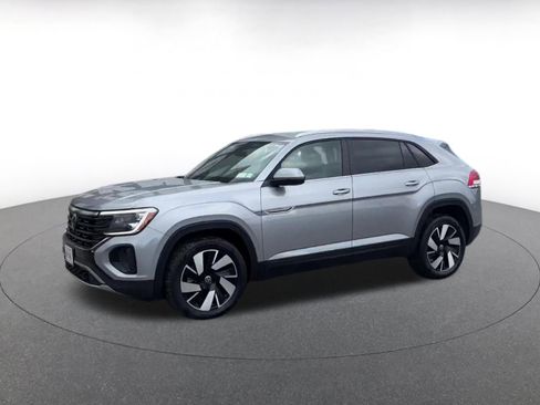 Used 2025 Volkswagen Atlas Cross Sport SE image 8