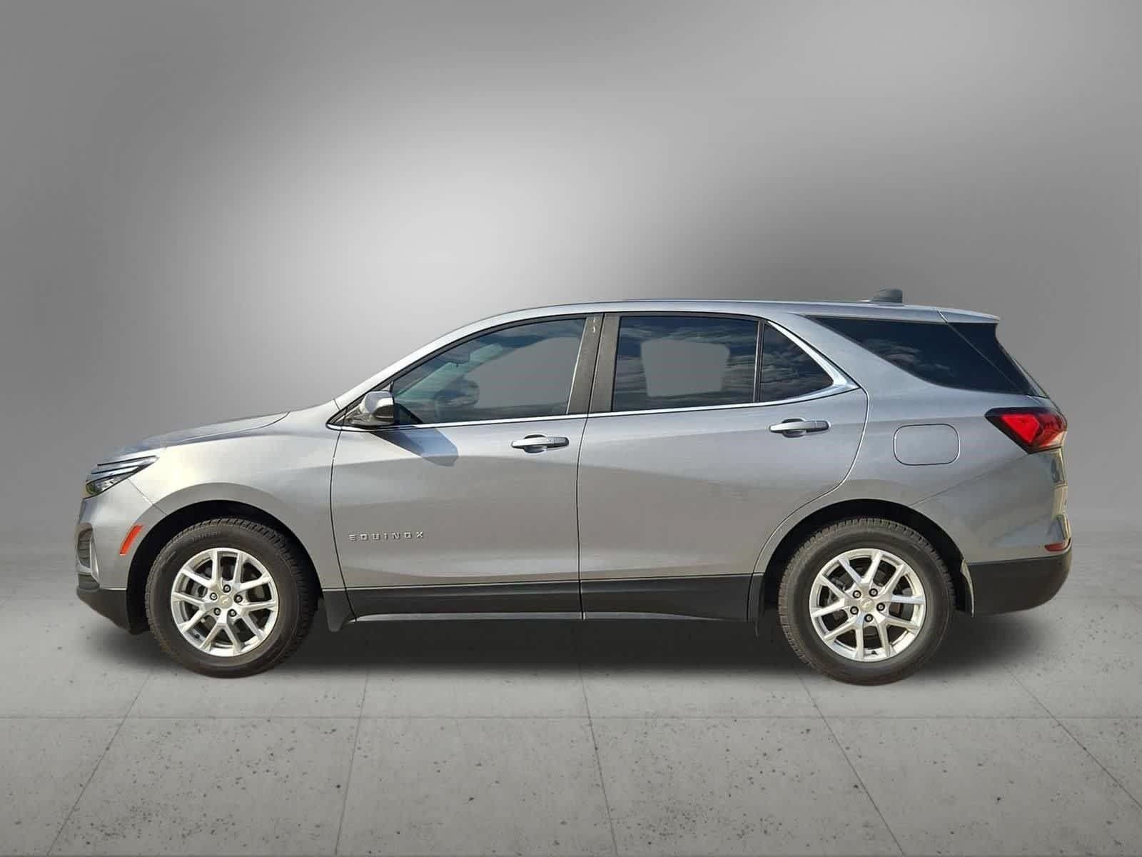 Used 2023 Chevrolet Equinox LT FWD image 3