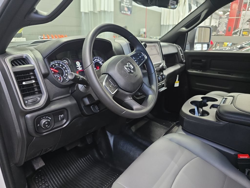New 2027 RAM 3500 Tradesman w/ Chrome Appearance Group A AWD/4WD image 16
