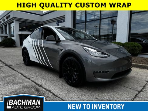 Used 2021 Tesla Model Y Long Range AWD/4WD image 1