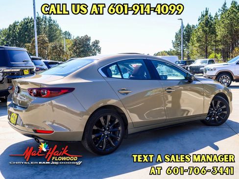 Used 2024 MAZDA MAZDA3 s AWD/4WD image 7