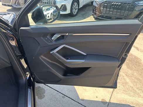 New 2025 Audi Q3 2.0T Premium image 30