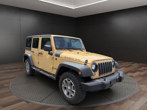 Used 2014 Jeep Wrangler Unlimited Rubicon w/ Dual Top Group AWD/4WD image 2