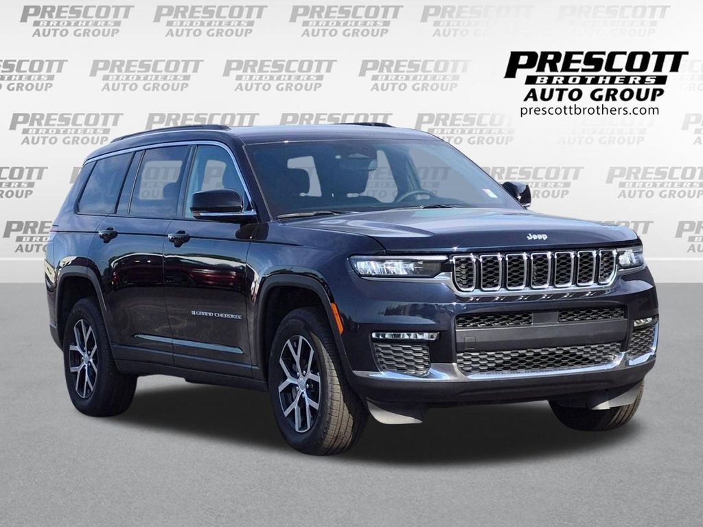 Used 2024 Jeep Grand Cherokee L Limited AWD/4WD image 1