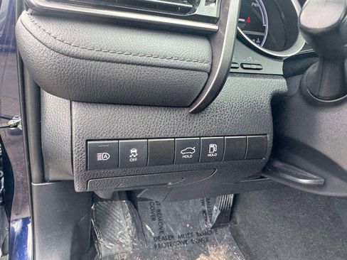 Certified 2021 Toyota Camry XLE image 22