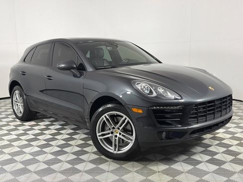 Used 2018 Porsche Macan image 2