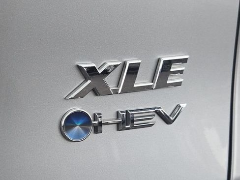 Certified 2025 Toyota RAV4 XLE AWD/4WD image 14