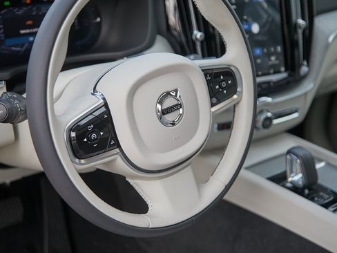 New 2025 Volvo XC60 T8 Plus w/ Protection Package Premier image 14