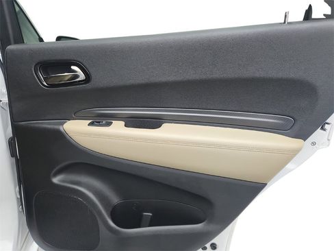 Used 2021 Dodge Durango GT image 27