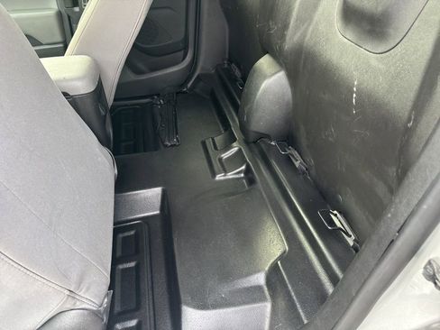 Used 2020 Chevrolet Colorado W/T image 11