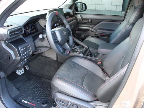 Used 2025 Toyota Tacoma TRD Pro image 11