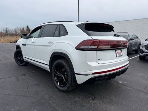 New 2026 Volkswagen Atlas Cross Sport SEL R-Line image 5