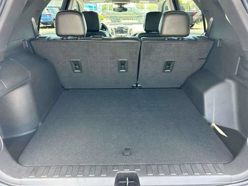 Used 2023 Chevrolet Equinox Premier FWD image 12