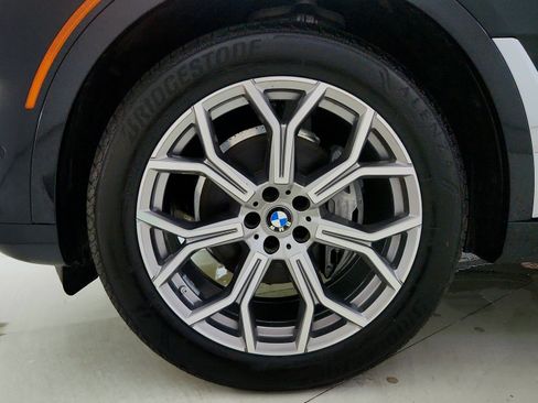 Used 2022 BMW X7 xDrive40i w/ Premium Package AWD/4WD image 37