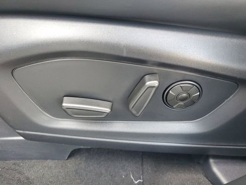 Used 2025 Ford Explorer ST w/ Sun And Sound Package image 19