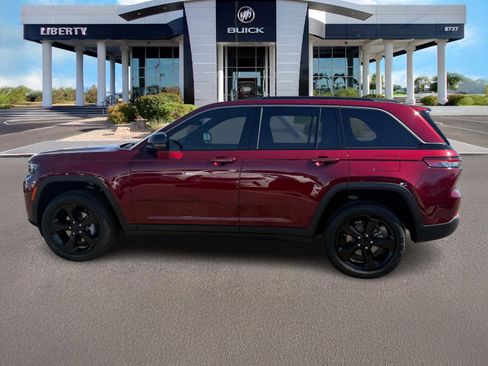 Used 2026 Jeep Grand Cherokee Limited w/ Limited Altitude Package image 7