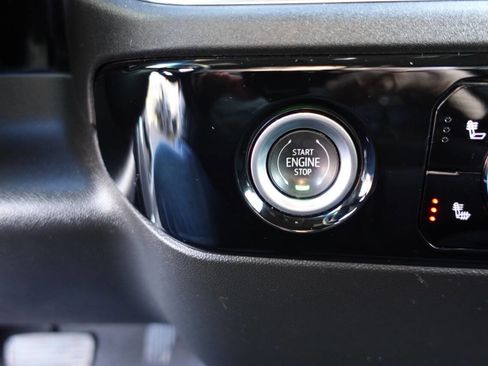 Used 2023 GMC Sierra 1500 Elevation image 32