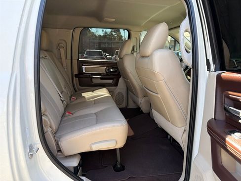 Used 2018 RAM 2500 Laramie image 24