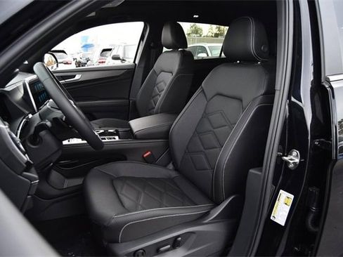 New 2026 Volkswagen Atlas Cross Sport SE image 19