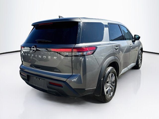 Used 2024 Nissan Pathfinder S AWD/4WD image 5