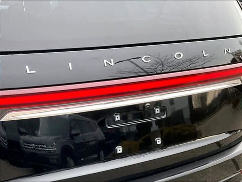 Used 2022 Lincoln Aviator Reserve w/ Equipment Group 201A image 28