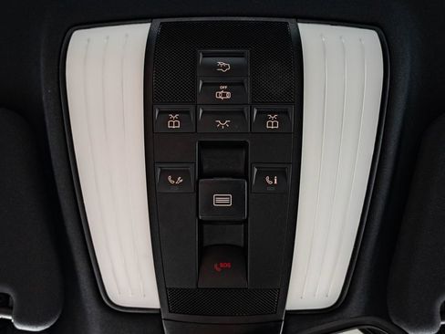 Used 2016 Mercedes-Benz E 350 4MATIC Sedan image 40