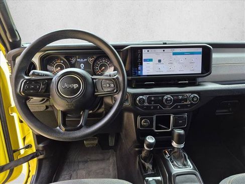 Used 2024 Jeep Gladiator Sport AWD/4WD image 26