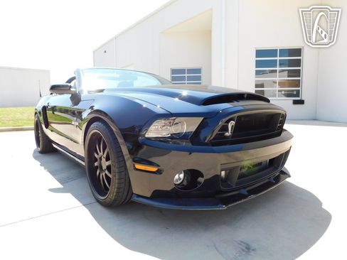 Used 2014 Ford Mustang Shelby GT500 w/ Equipment Group 821A image 37