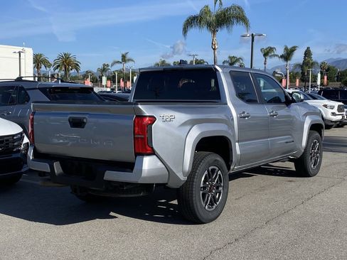 Used 2024 Toyota Tacoma TRD Sport RWD image 4