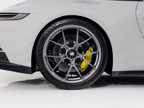 Used 2024 Porsche 911 GT3 image 12