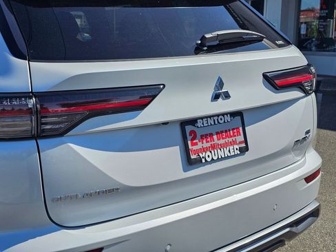New 2026 Mitsubishi Outlander SE AWD/4WD image 10