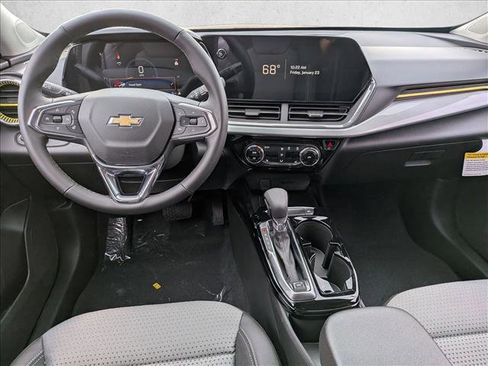 New 2026 Chevrolet Trax LT w/ Driver Confidence Package image 14