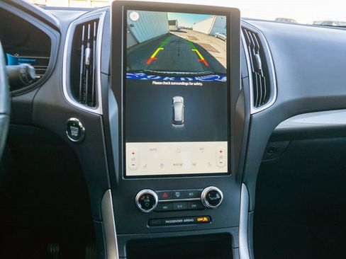 Used 2024 Ford Edge SEL image 23