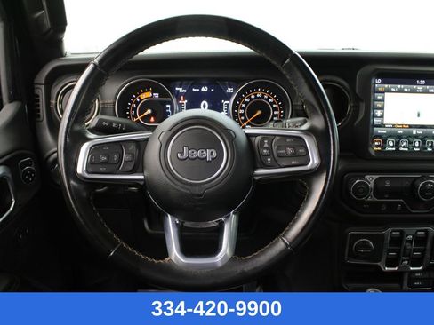 Used 2021 Jeep Wrangler Unlimited Sahara image 21