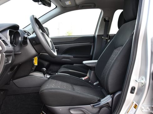 Used 2025 Mitsubishi Outlander Sport ES AWD/4WD image 16