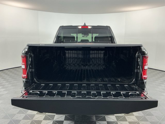 Used 2026 RAM 1500 Express AWD/4WD image 7