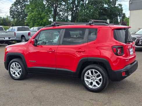 Used 2015 Jeep Renegade Latitude w/ Cold Weather Group II AWD/4WD image 26
