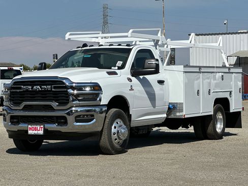 New 2025 RAM 3500 Tradesman image 7