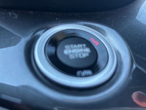 Used 2023 Jeep Grand Cherokee Altitude image 34