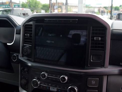Used 2022 Ford F150 Limited AWD/4WD image 18