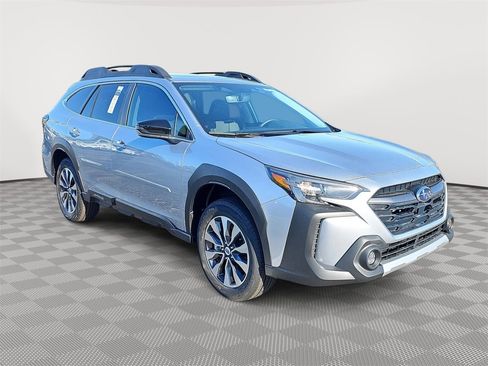 New 2025 Subaru Outback Limited image 3
