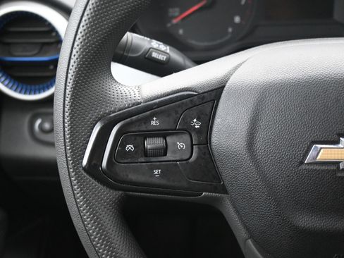 Used 2024 Chevrolet Trax LS w/ Driver Confidence Package FWD image 9