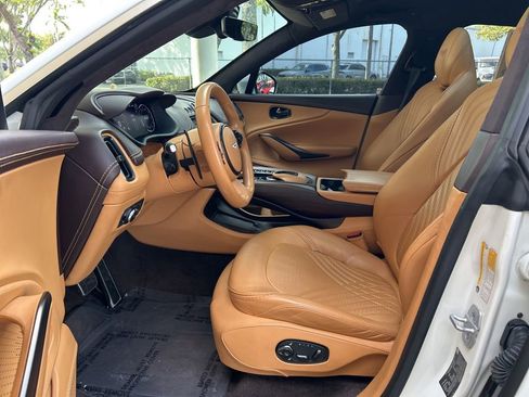 Used 2021 Aston Martin DBX AWD/4WD image 5